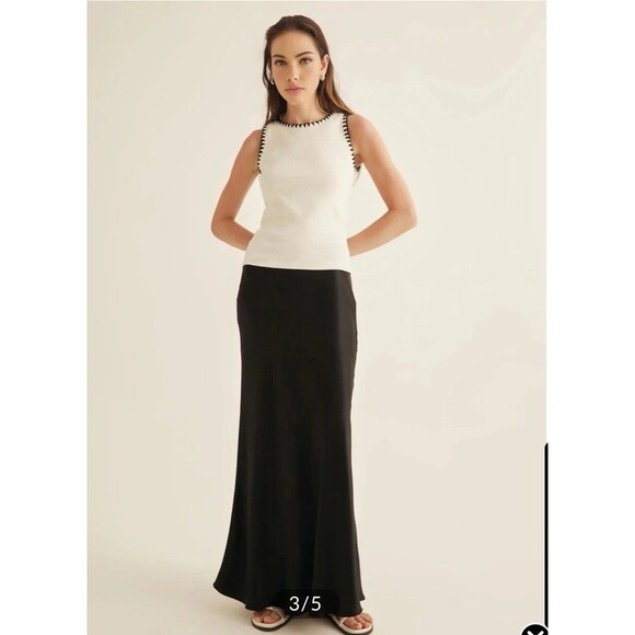 NWT Commense Minimalism Contrast Trim Sweater Vest Sz XS - Picture 3 of 9